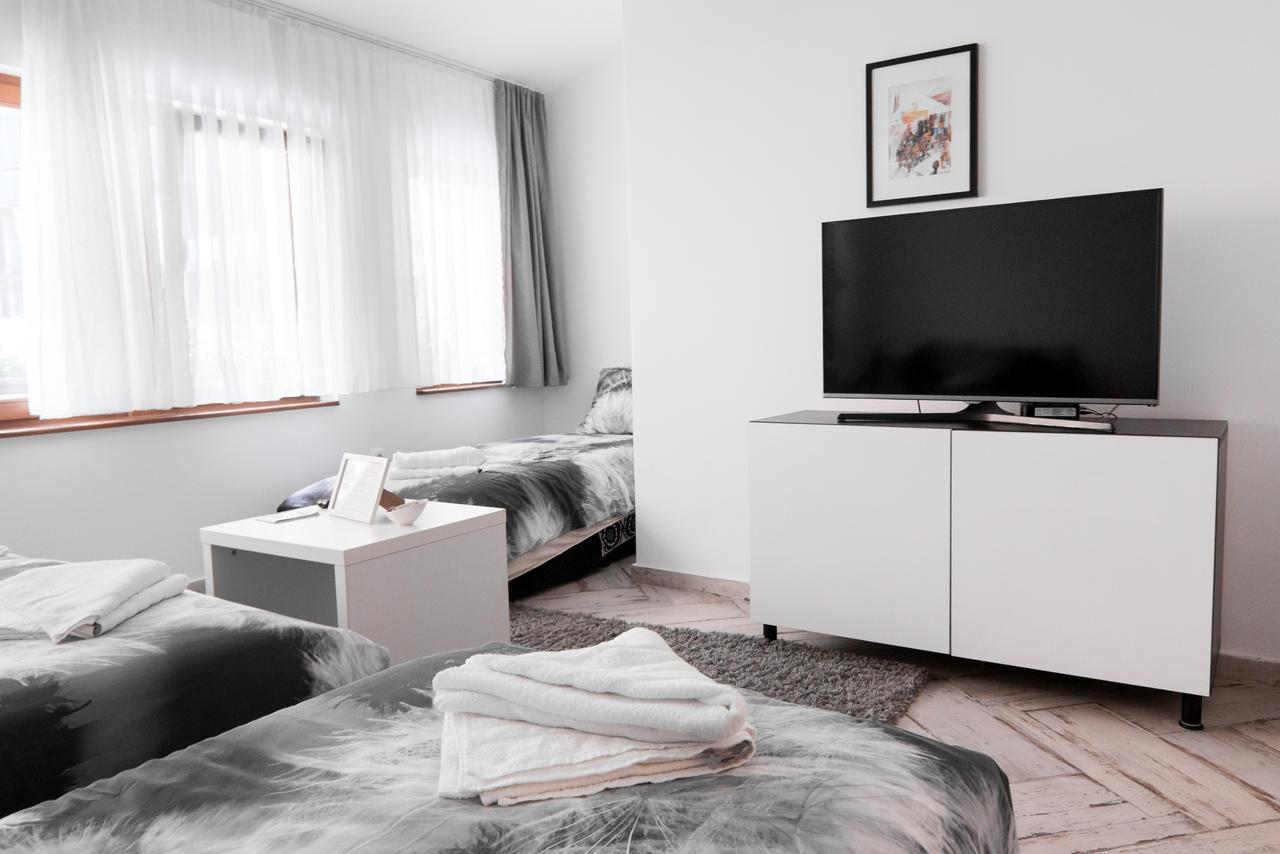 Adna & Amna Apartment ซาราเยโว ภายนอก รูปภาพ