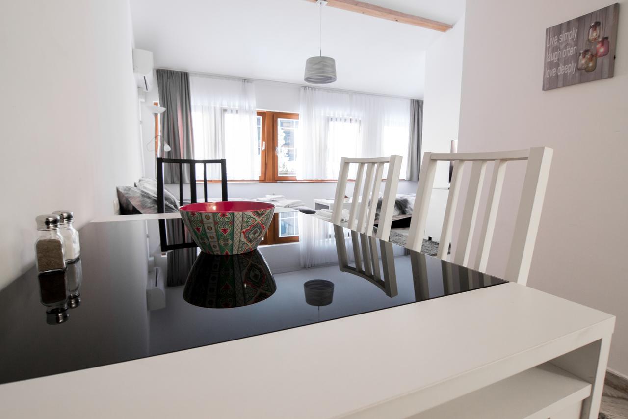 Adna & Amna Apartment ซาราเยโว ภายนอก รูปภาพ